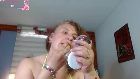 nadia_84 online show from May 6, 2026, 7:30 pm
