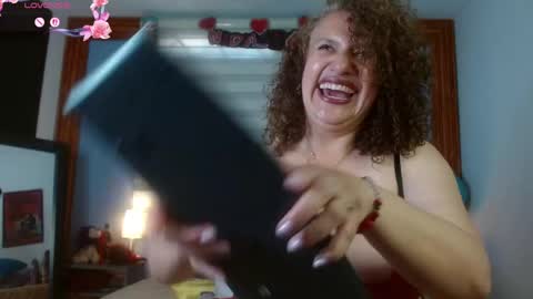 nadia_84 online show from May 9, 2026, 2:00 pm
