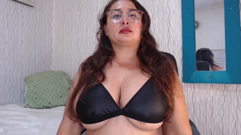 Nadia online show from December 19, 2024, 9:28 pm