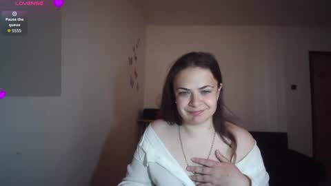 nadiiamorgun online show from June 25, 2026, 7:02 am