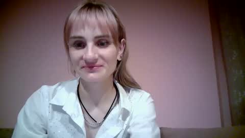 Nadjia online show from December 1, 2025, 2:49 am