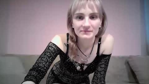 Nadjia online show from December 5, 2025, 7:28 am