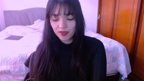 naduu__xx online show from January 24, 2025, 7:28 pm