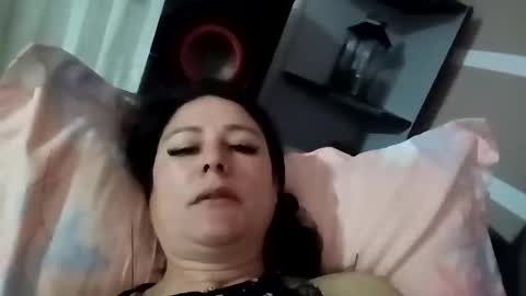 nadyasoul online show from January 31, 2025, 4:03 am