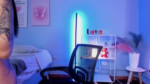 Naenia online show from March 7, 2026, 3:36 am