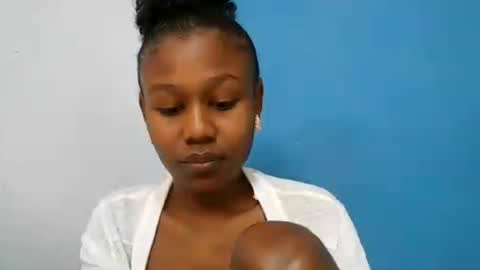 nah296652 online show from June 29, 2026, 6:41 am