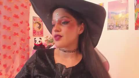 Nahara Soler online show from October 28, 2025, 11:07 pm