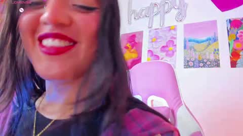 Nahara Soler online show from May 6, 2026, 10:04 pm