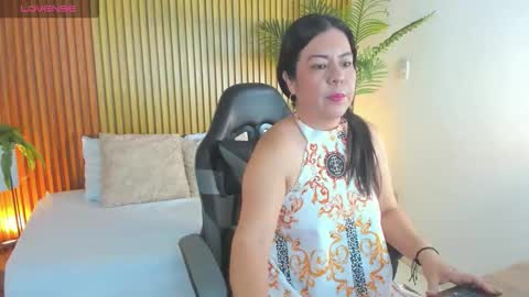 Snapshot of nahia_13 chatting on October 28, 2025, 12:09 pm N A H I A online show from October 28, 2025, 12:09 pm