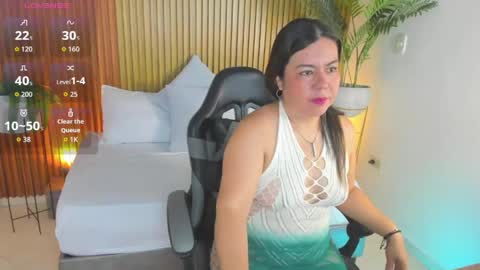 Snapshot of nahia_13 chatting on April 21, 2026, 12:33 pm N A H I A online show from April 21, 2026, 12:33 pm