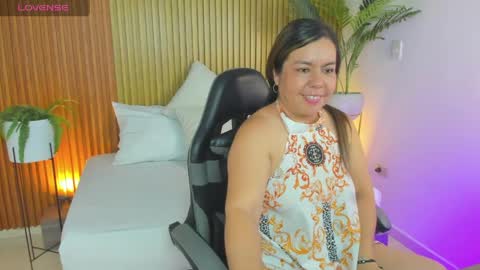 Snapshot of nahia_13 chatting on May 11, 2026, 2:45 pm N A H I A online show from May 11, 2026, 2:45 pm