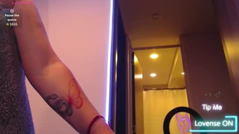 nahia cute     only   online show from December 21, 2025, 4:25 pm