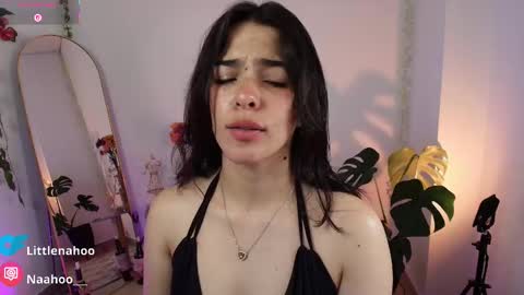 Snapshot of naho_4269 chatting on October 25, 2025, 11:29 am Naho Sigueme en mis Redes Sociales Follow me on my social networks online show from October 25, 2025, 11:29 am