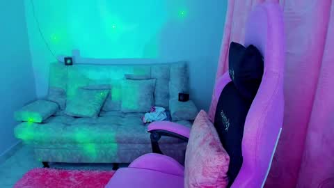 Nahome online show from February 21, 2025, 5:13 am
