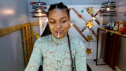Snapshot of nahomi_tyler chatting on September 12, 2025, 10:54 pm Nahomy online show from September 12, 2025, 10:54 pm