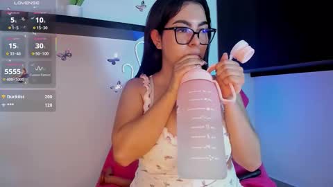 Snapshot of nahomirosse chatting on October 30, 2025, 1:23 pm SHELBY online show from October 30, 2025, 1:23 pm