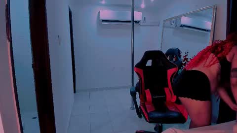 Snapshot of nahomy_ryans chatting on October 6, 2025, 5:54 pm Nahomy online show from October 6, 2025, 5:54 pm