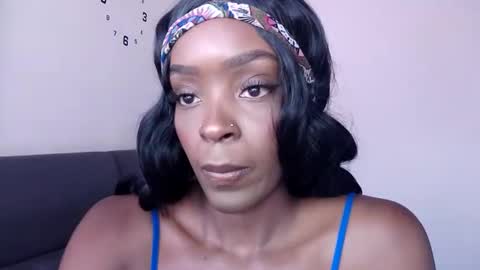 Snapshot of nahomy_smiith chatting on January 28, 2025, 7:21 pm Nahomy online show from January 28, 2025, 7:21 pm