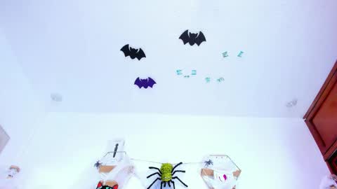 Snapshot of nahomygrey_ chatting on October 14, 2025, 8:09 pm Nahomy online show from October 14, 2025, 8:09 pm