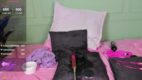 Nahomys online show from January 4, 2025, 2:25 am