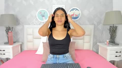 Snapshot of naia_cox chatting on October 25, 2025, 3:47 am naia_cox online show from October 25, 2025, 3:47 am