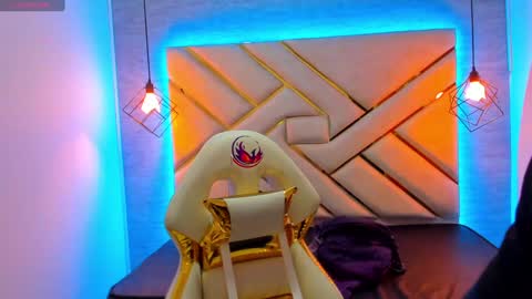    online show from February 2, 2025, 6:31 pm