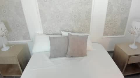 N A I A online show from April 12, 2026, 2:38 am