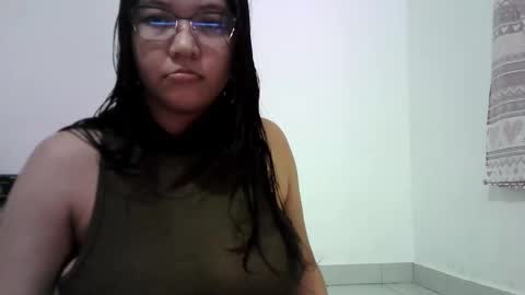 naia_stantt online show from February 5, 2026, 2:38 am