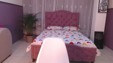 Snapshot of naia_sweetsex chatting on October 16, 2025, 11:50 pm naia_sweetsex online show from October 16, 2025, 11:50 pm