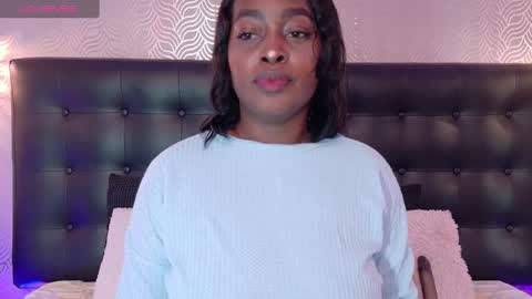 Snapshot of naiaramasson_ chatting on October 7, 2025, 12:02 pm naiaramasson_ online show from October 7, 2025, 12:02 pm