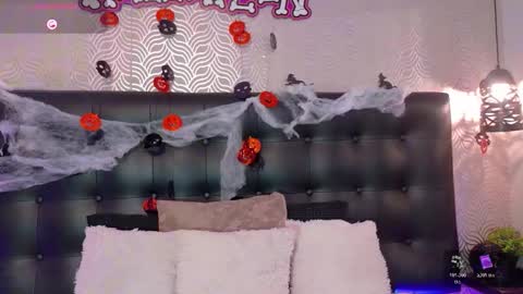 Snapshot of naiaramasson_ chatting on October 23, 2025, 12:04 pm naiaramasson_ online show from October 23, 2025, 12:04 pm