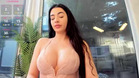 Snapshot of naila18 chatting on March 10, 2026, 6:07 am Naila online show from March 10, 2026, 6:07 am