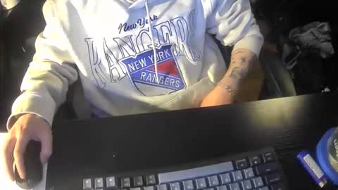 naisa04 online show from February 18, 2026, 3:35 am