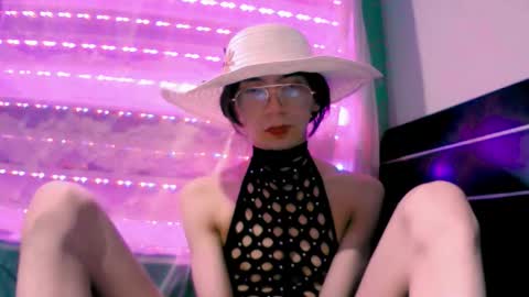 NAJI  online show from October 9, 2025, 2:42 am