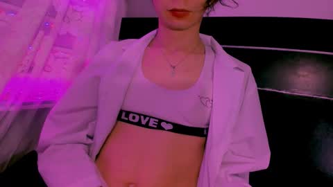 NAJI  online show from October 21, 2025, 8:31 pm