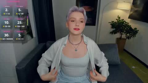 Snapshot of nakishacroshaw chatting on October 1, 2025, 11:27 am Kate online show from October 1, 2025, 11:27 am