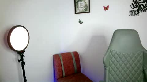 Snapshot of nala_j08 chatting on April 16, 2026, 5:47 pm N A L A NEW instagram nala jordan08 online show from April 16, 2026, 5:47 pm