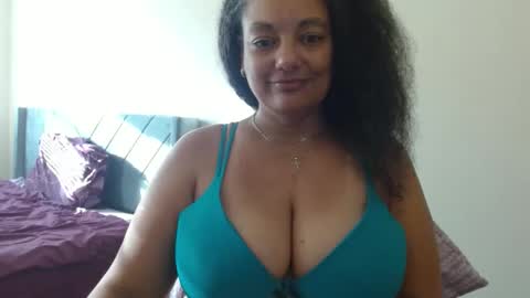 Nala Thickk online show from December 14, 2024, 3:04 pm