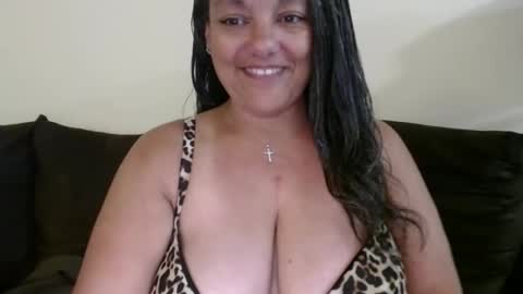 Snapshot of nala_thickk chatting on November 4, 2025, 10:31 pm Nala Thickk online show from November 4, 2025, 10:31 pm