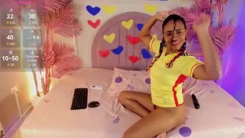 nalapalmer online show from June 12, 2026, 8:08 pm