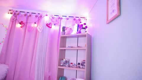 Snapshot of nalia_adams chatting on September 22, 2025, 1:35 pm Nalia Adams online show from September 22, 2025, 1:35 pm