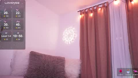 Snapshot of nalia_adams chatting on October 1, 2025, 2:01 pm Nalia Adams online show from October 1, 2025, 2:01 pm