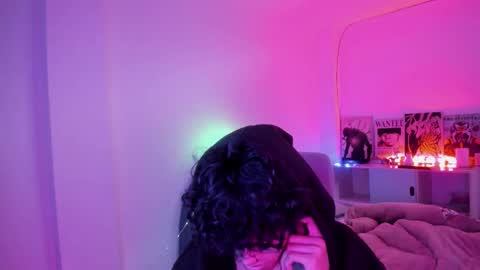 nami_white online show from September 14, 2025, 11:42 am