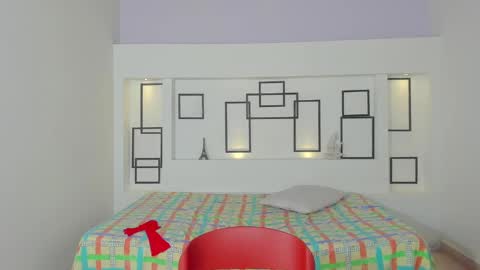 Namoi Smith online show from January 13, 2025, 10:47 am