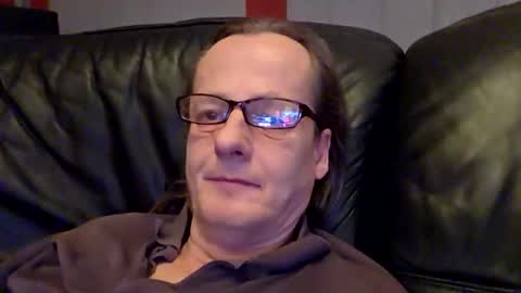 Snapshot of namorreyeb chatting on January 13, 2026, 4:23 pm namorreyeb online show from January 13, 2026, 4:23 pm