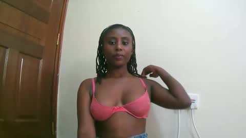 Snapshot of nana2095 chatting on October 19, 2025, 11:22 am nana2095 online show from October 19, 2025, 11:22 am