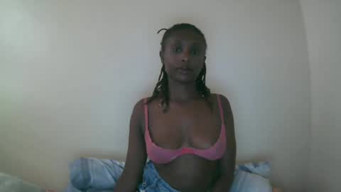 nana2095 online show from June 12, 2026, 7:51 am