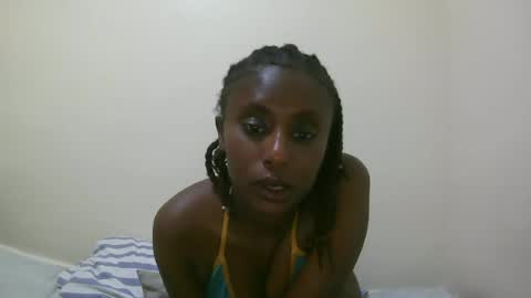 nana2095 online show from June 25, 2026, 5:12 am