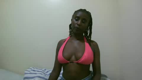 nana2095 online show from June 26, 2026, 12:04 am