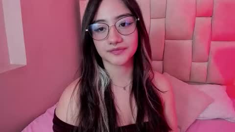 Nana online show from March 12, 2026, 4:18 am